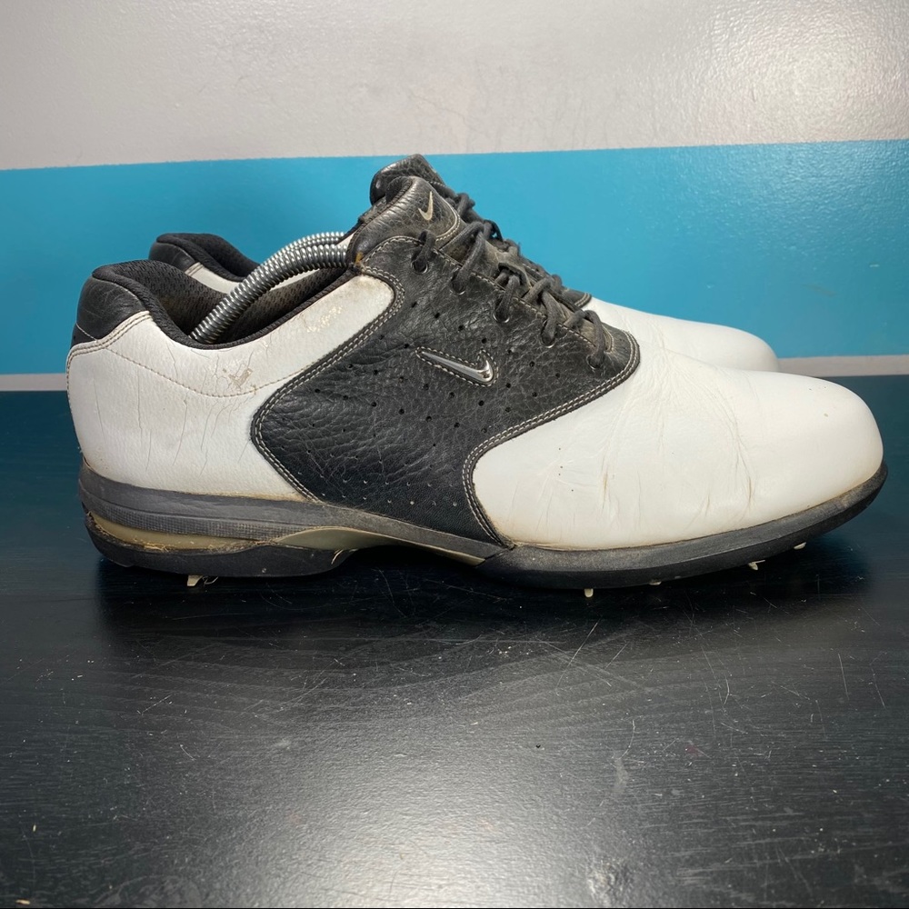 Nike Air wide golf shoes